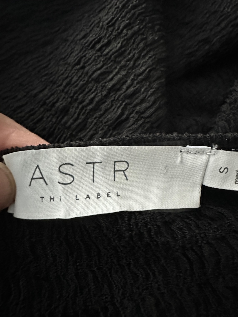 ASTR Black Short-Sleeve Textured Top - Picture 3 of 4